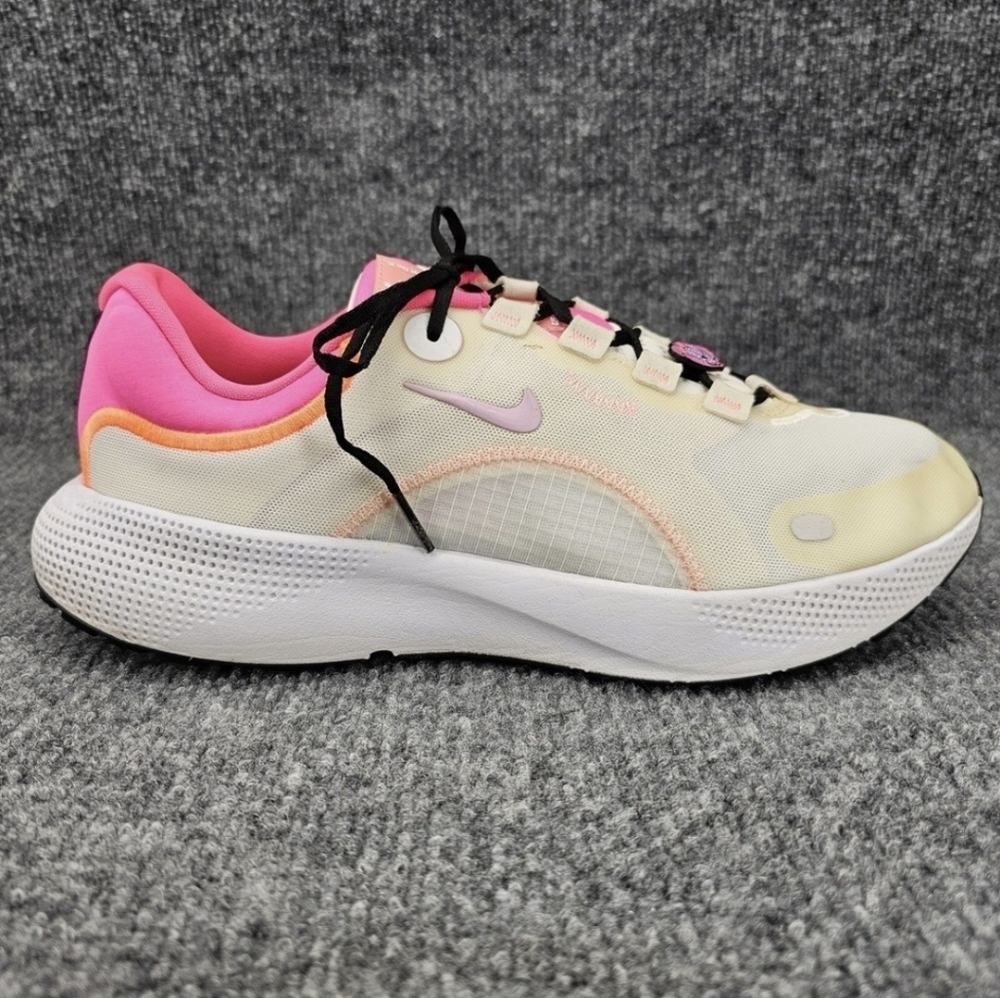 Nike React Escape Run Lunar New Year Womens Size 11 White Athletic Running Shoes